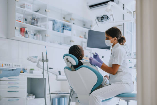 Best Root Canal Treatment  in Trenton, MI